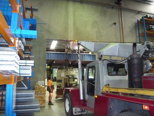 Equipment-Handling.jpg